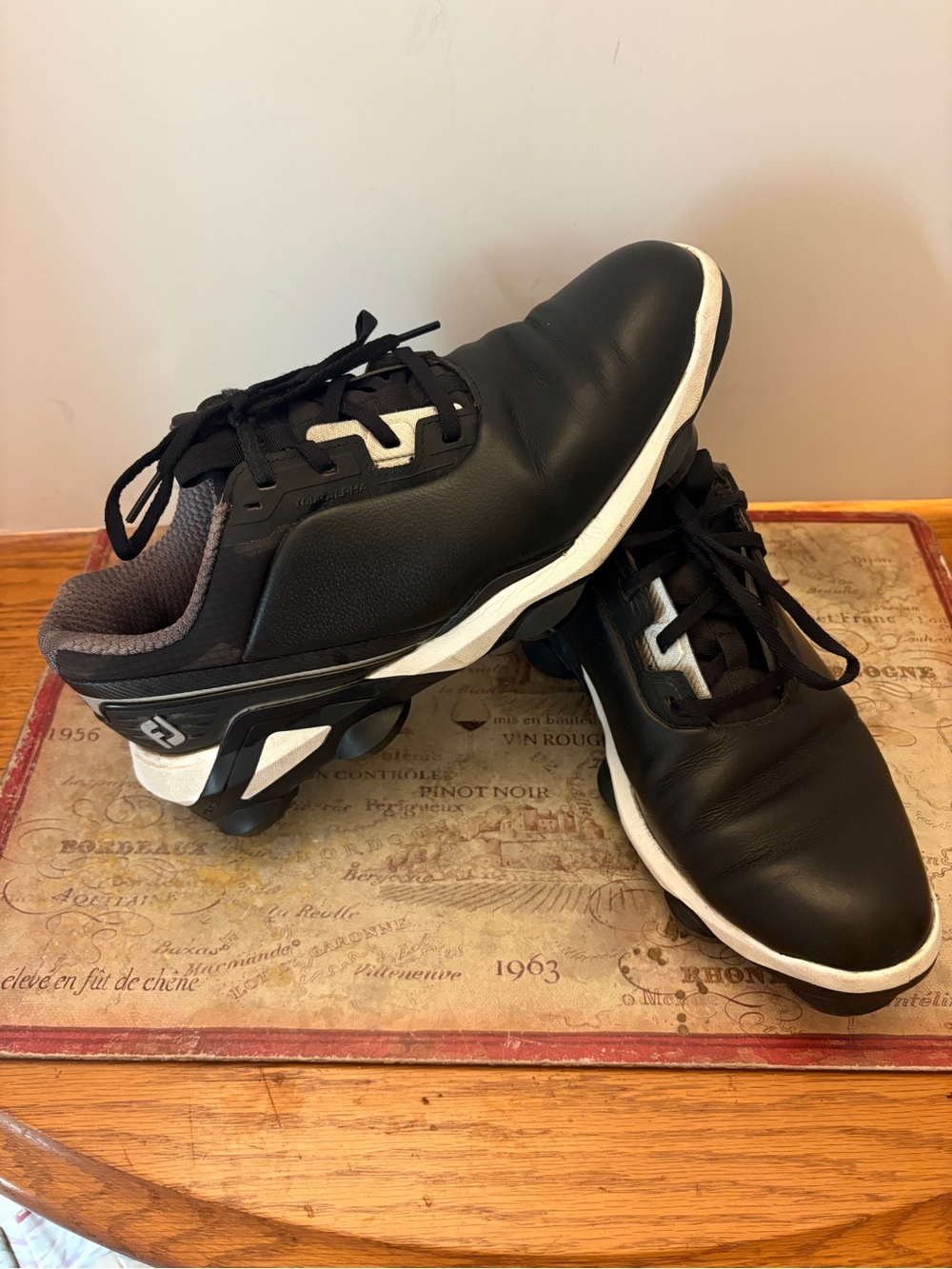 FootJoy Tour Alpha Spiked Golf Shoes - Men’s Size 8.5 M (Black)